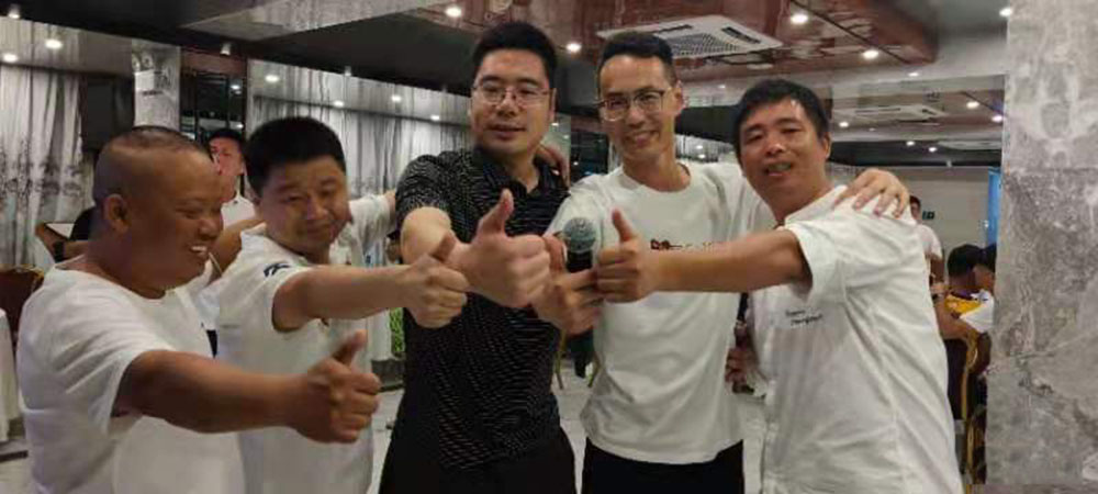 邁伺特三亞團建