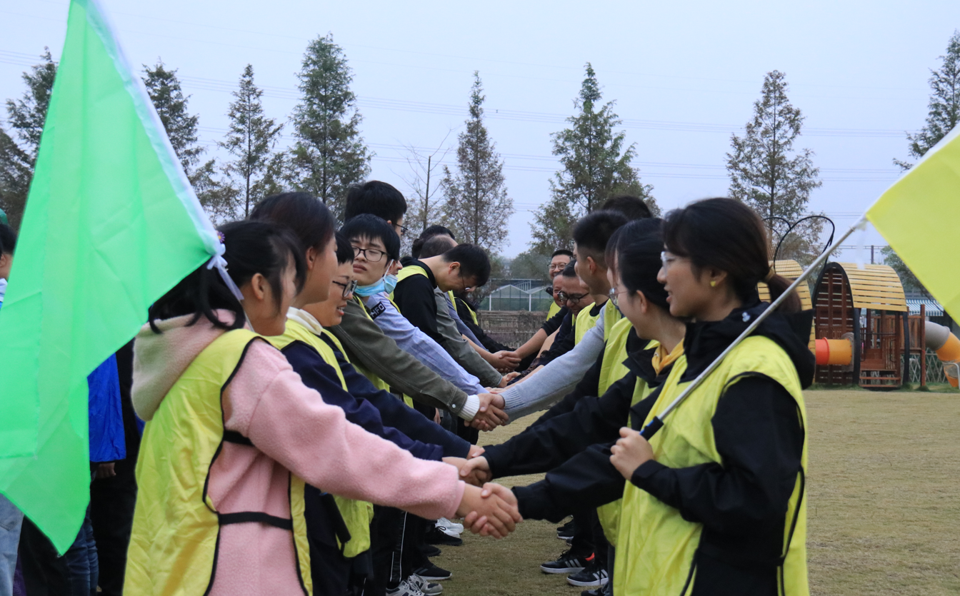 邁伺特團建破冰